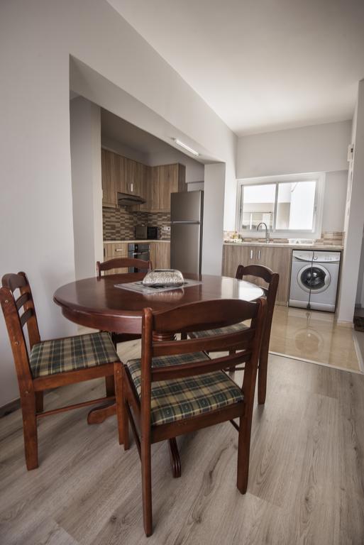 St.Helena Court Daire Larnaca Dış mekan fotoğraf